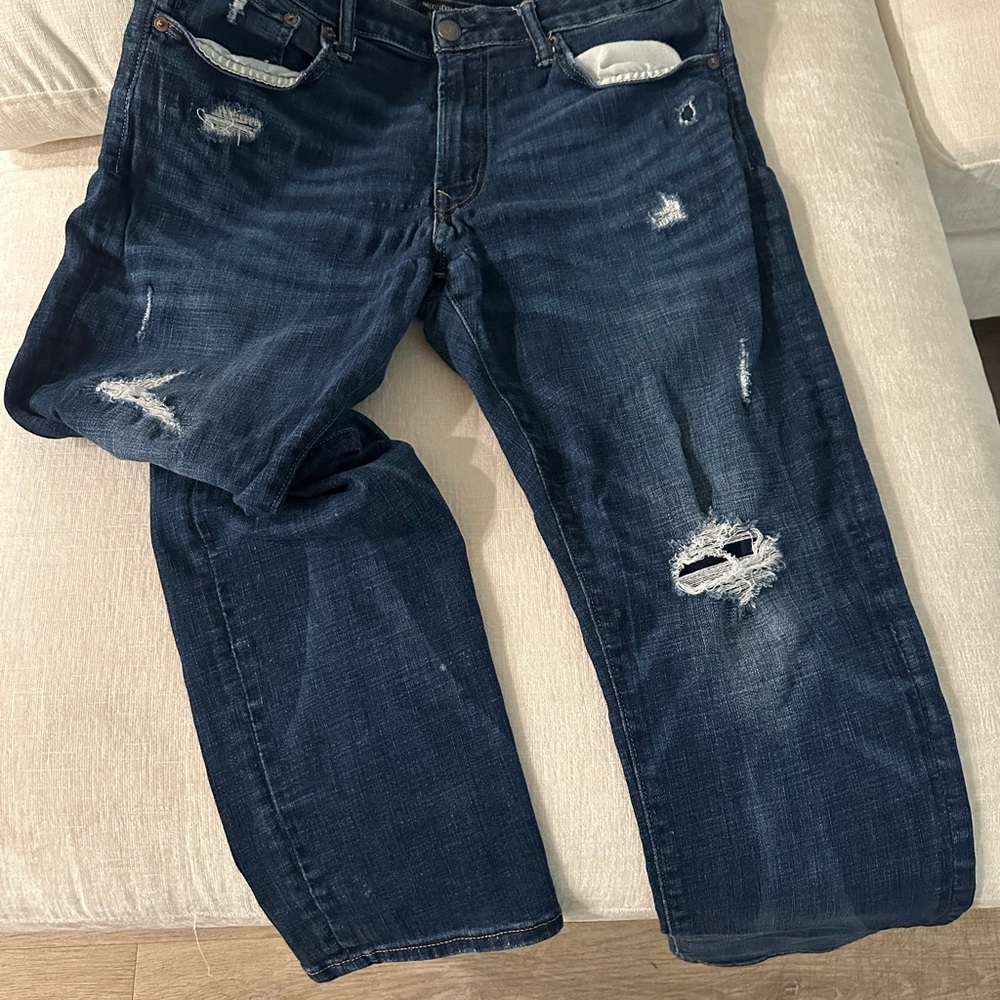 American Eagle Outfitters Men's Dark Blue Distressed Jeans